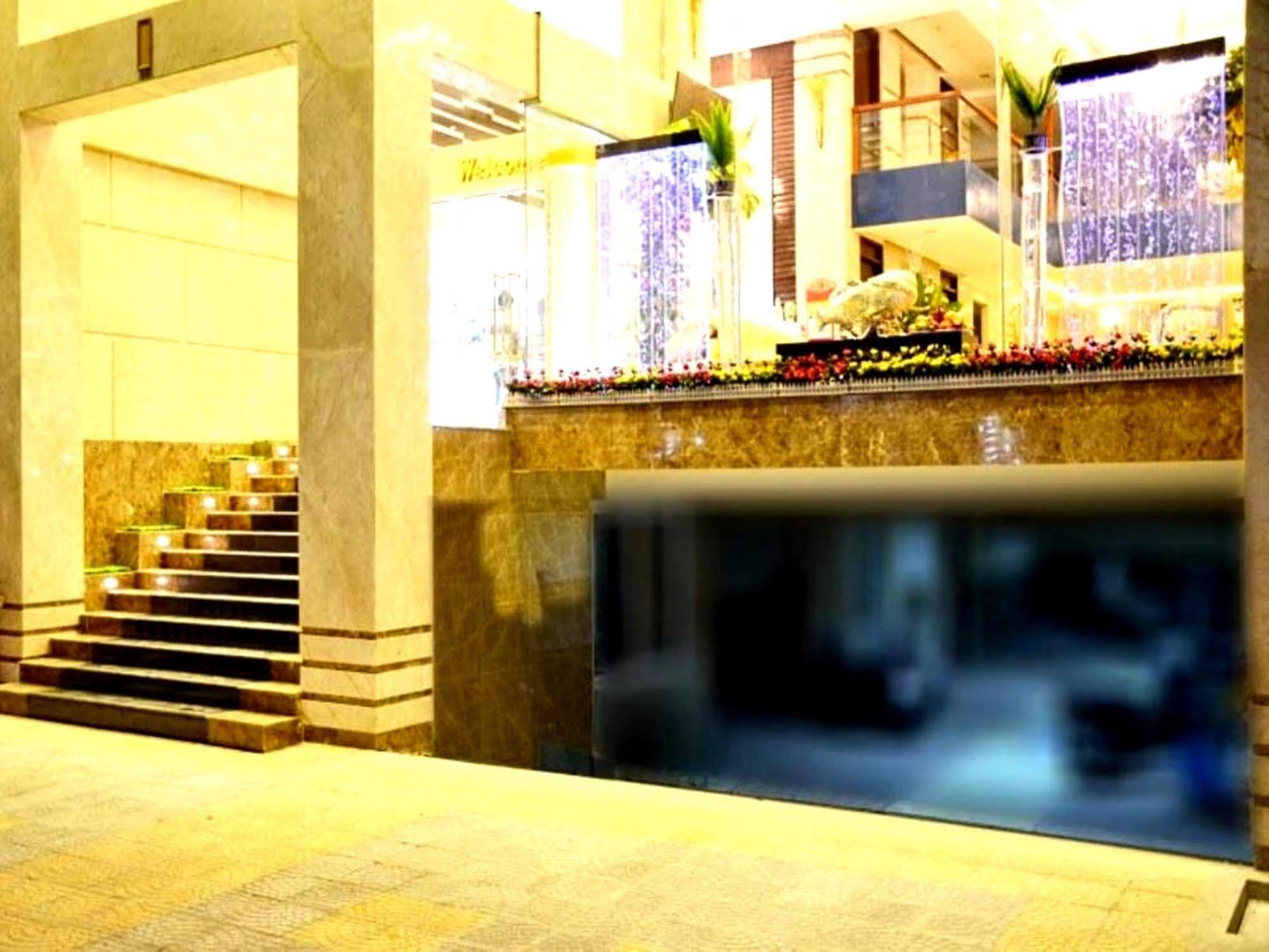 เบย์ ซิดนีย์ โฮเต็ล Hotel ดานัง ภายนอก รูปภาพ